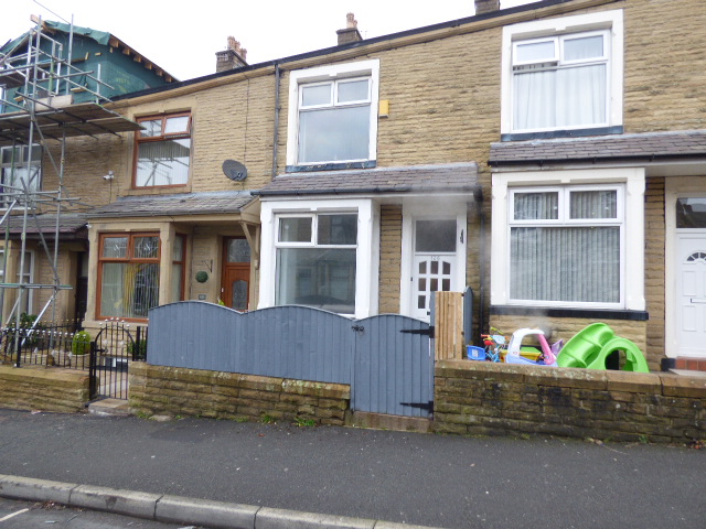 Carr Road Nelson BB9 7ST. £125000, For Sale, 3 bedrooms, 2 reception rooms.