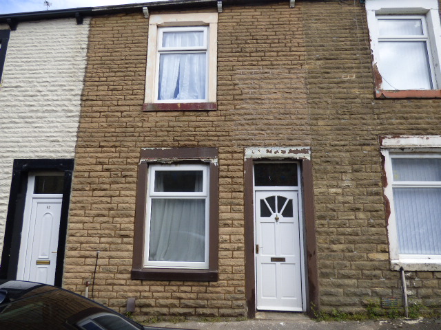 Farrer Street Nelson BB9 7BY 2 bedrooms 1 reception room. £63,000 offers around.