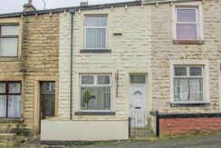 To Let Pine Street Nelson BB9 9HP, 2 bed, 1 reception room. £500pcm