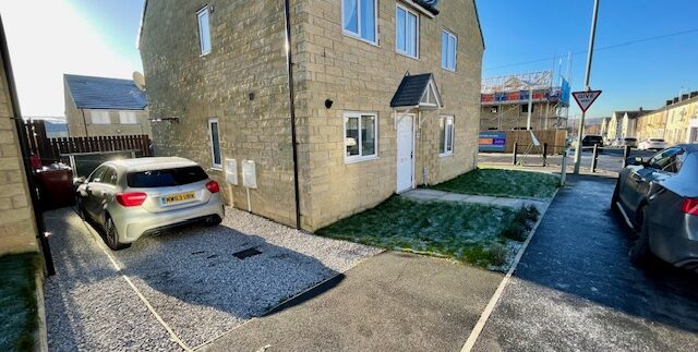 For Sale, New Hall Street Burnley BB10 1DR, 3 bed, offers around £175,000.