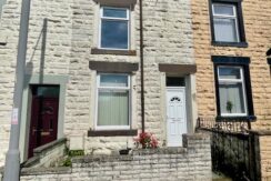 To Let, Barkerhouse Road Nelson BB9 9TU, 2 bedrooms, 1 reception room, £500pcm.