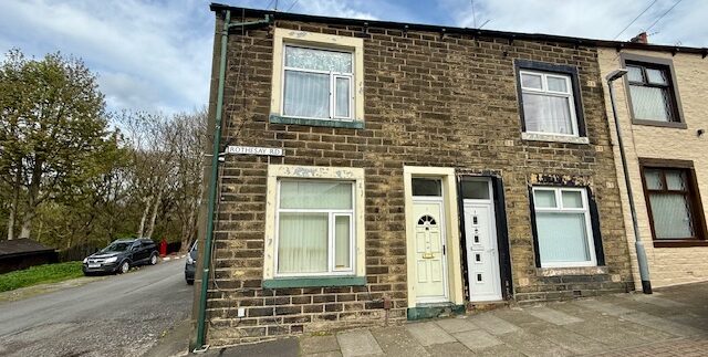 For Sale, Rothesay Road Brierfield BB9 5RS. 3 bed, 2 reception rooms, £122,000 offers invited.