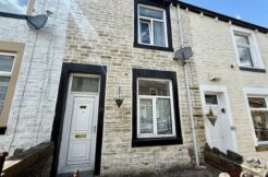 To Let, Tavistock Street Nelson BB9 9JJ, 2 bedroom, 1 reception. £530pcm. To Let, Tavistock Street Nelson BB9 9JJ, 2 bedroom, 1 reception. £530pcm.