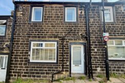 To Let, Spring Lane Colne BB8 9BD, 2 bedrooms, 1 reception room, £500pcm.